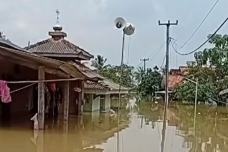 Banjir Merendam 449 Rumah di Karawang, 1.738 Jiwa Terdampak: Penanganan dan Dampak Banjir di Karawang