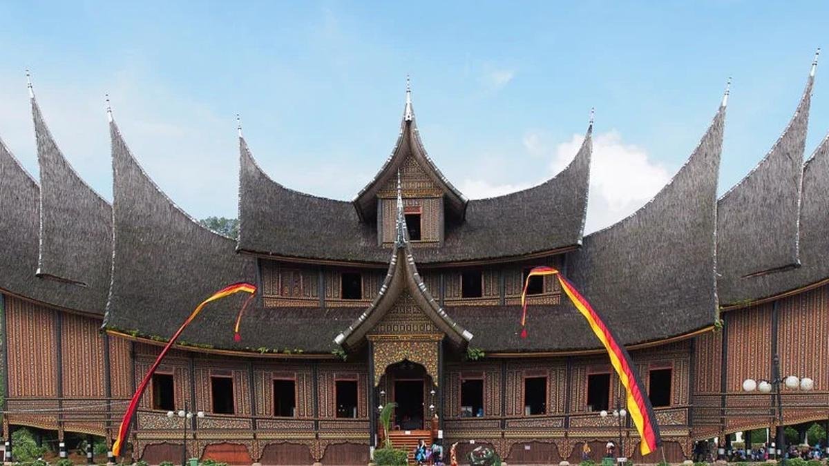6 Kuliner Khas Minangkabau yang Wajib Dicoba di Padang