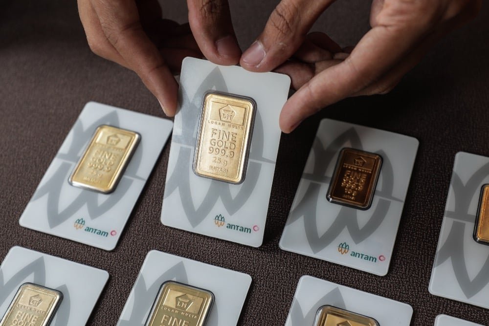 Harga Emas Antam Turun ke Bawah Rp1 Juta