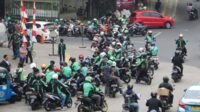 Tak Ikut Demo Ojol Demi Keluarga