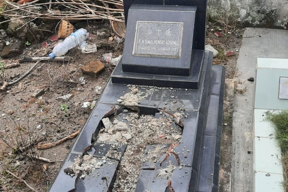 Motif Keluarga Remaja Perusak Makam Diungkap