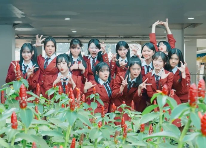 JKT48 Bawakan Lagu Waktunya Membuktikan Musikal Keluarga Cemara