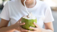 Manfaat Air Kelapa di Pagi Hari