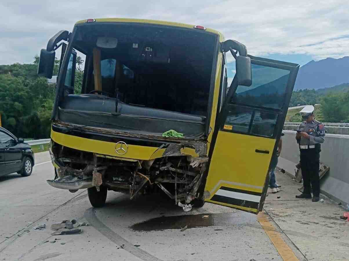 Tragedi Kecelakaan Bus: Luka yang Tak Kunjung Sembuh di Jalan Raya