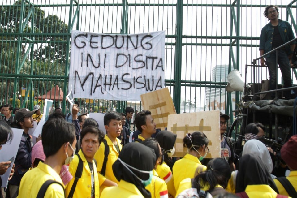 Demonstrasi Mahasiswa: Suara Perubahan di Tengah Gelombang Kontroversi